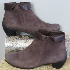 ECCO Brown Leather Suede Zip-Ankle Boots Size 9-9.5 M